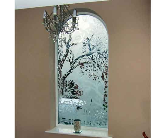 شیشه سندبلاست انتخاب مدل مناسب پنجره دوجداره